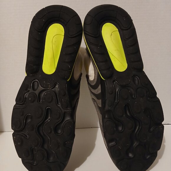 Men's Nike Air Max 270 React ENG Neon 95 Sneakers Size 12 Basketball Sports - Picture 7 of 8